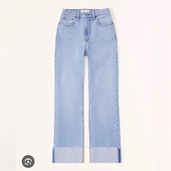Abercrombie High Rise 90s Relaxed Jean with Raw Hem Cuff - Picture 1 of 4